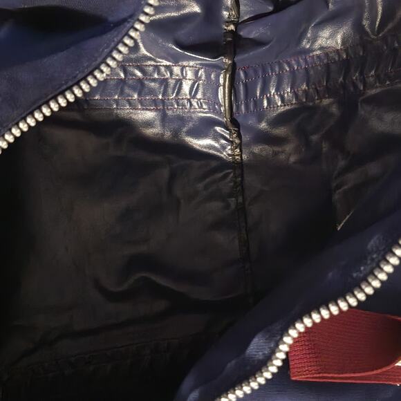 Tommy Hilfiger duffle  bag with striped handle Big H Logo no - Picture 7 of 8